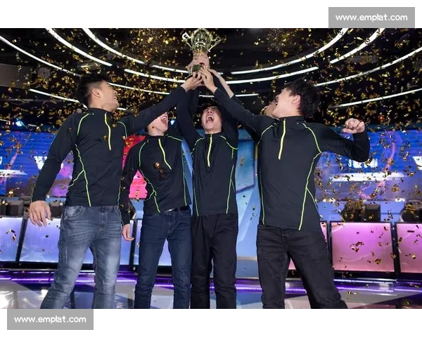 CSGO选手赛后哽咽致谢，粉丝泪崩：最棒的电竞精神！